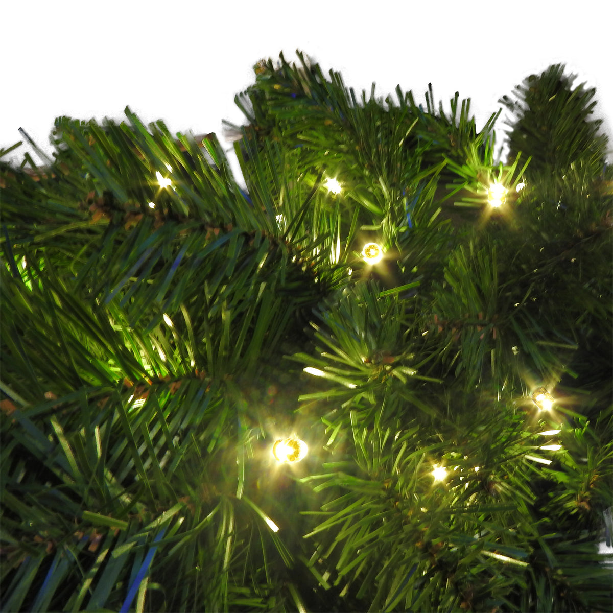Holidynamics 60" Oregon Wreath — Warm White